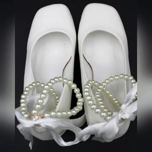 Women’s Pearl Decor Chunky Heeled Ankle Strap Heels – Size 6.5 (EU 37) - Picture 8 of 9